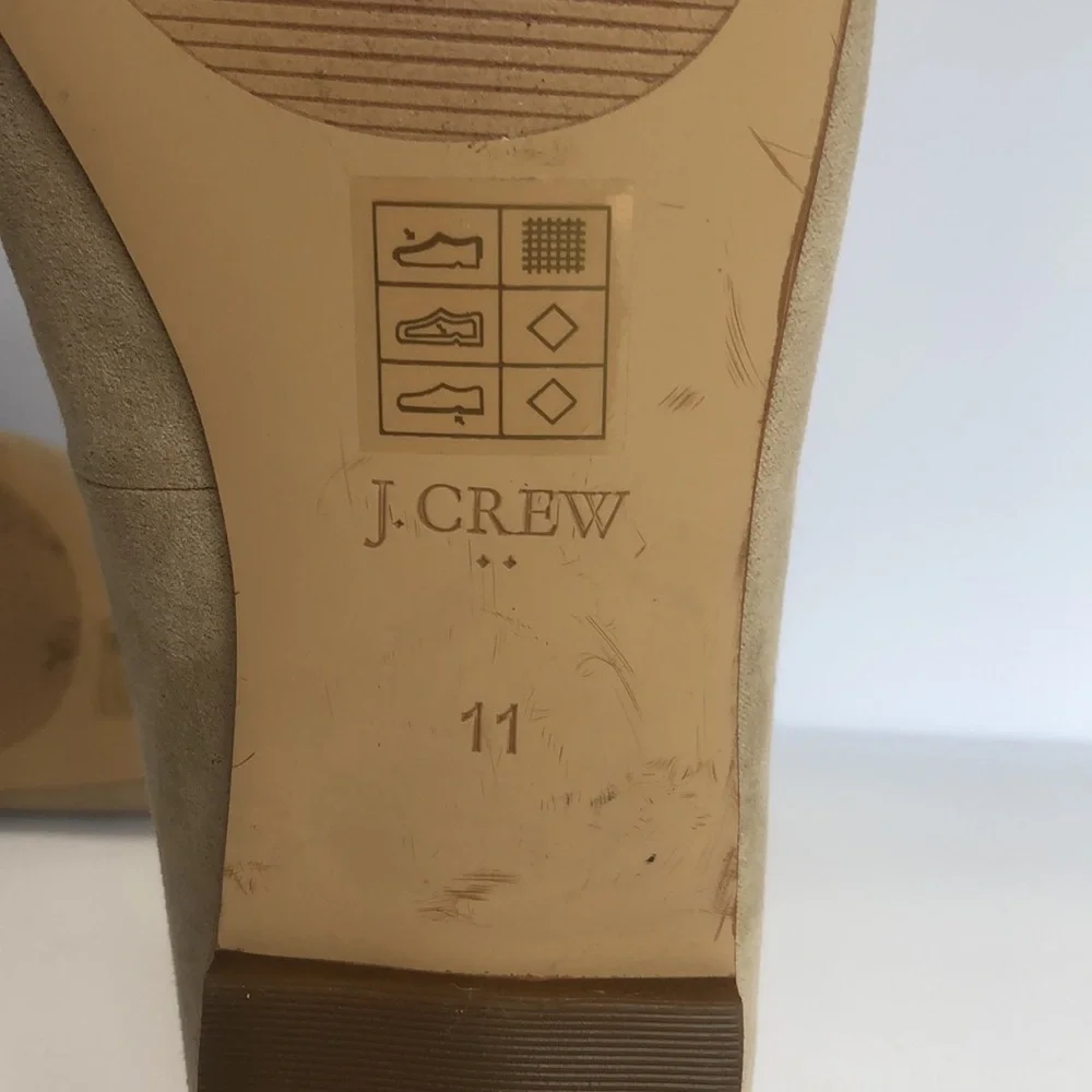 J. Crew Factory Cream Almond Toe Tasseled Slip on Flats size 11